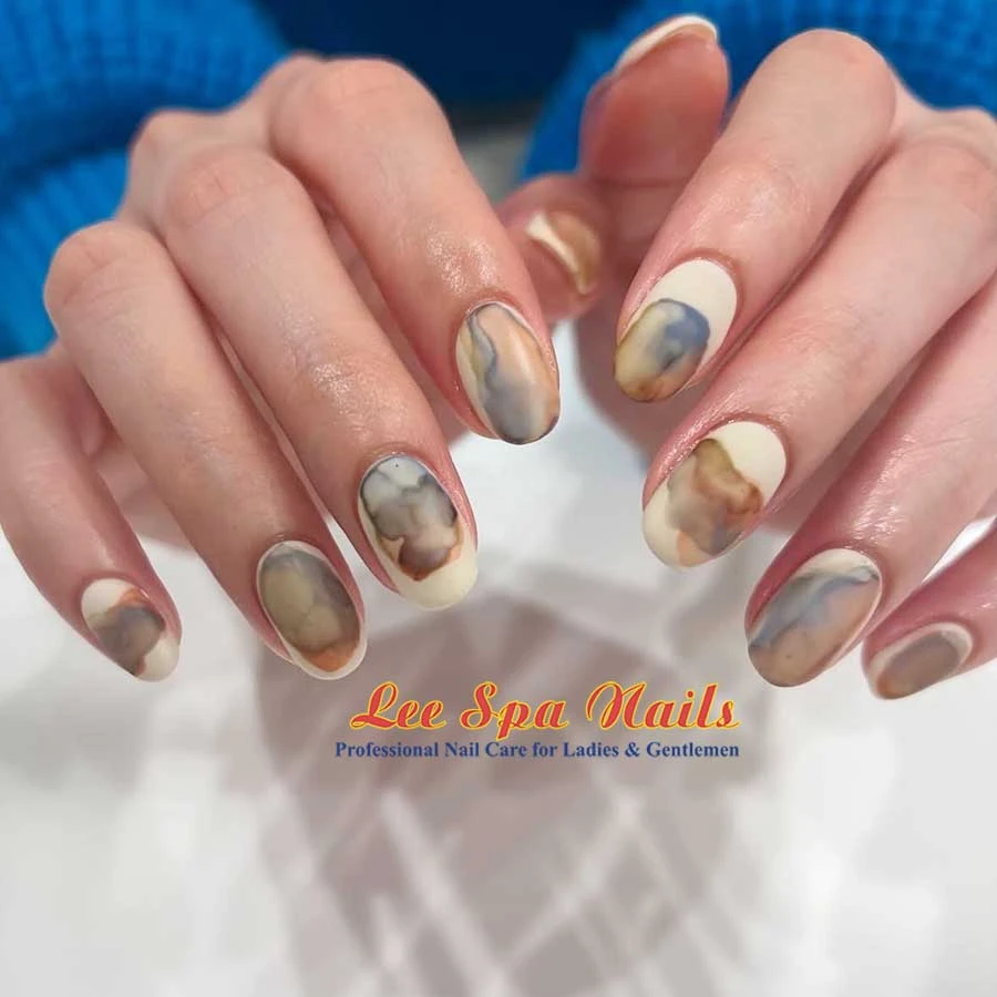 Lee Spa Nails Inc